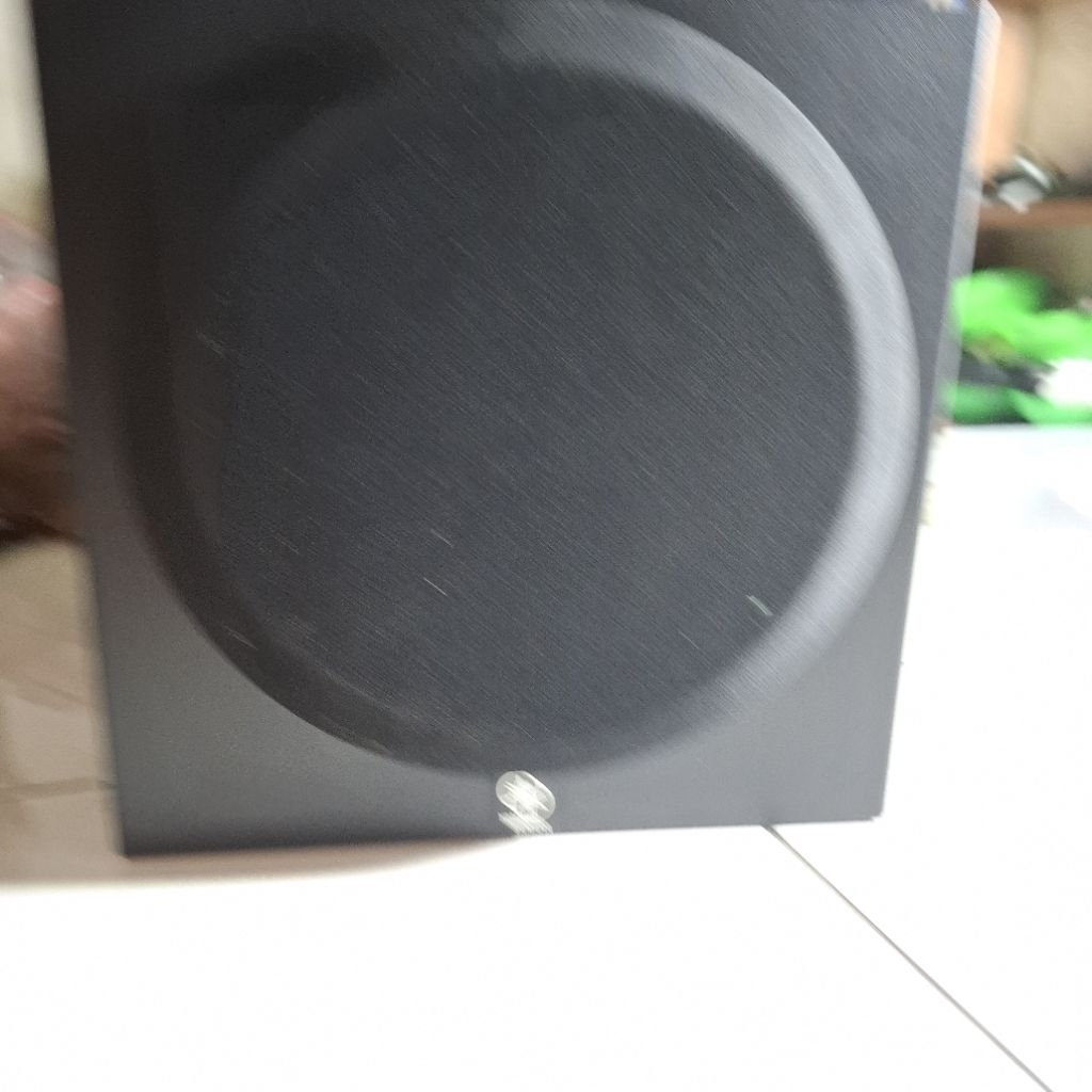 Subwoofer Yamaha Corporation Model YST-SW012 Second
