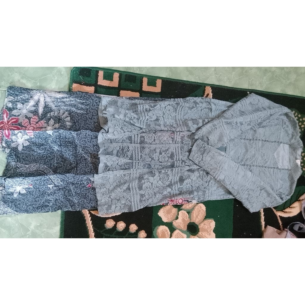 gamis lebaran/ gamis kondangan/ gamis bekas/ pl gamis/ gamis preloved/ baju bekas/ baju preloved/ br
