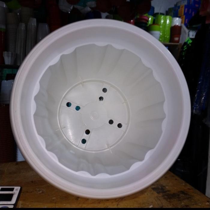 Pot Tanaman Bulat Jumbo Besar Diameter 60 CM Pot Ebony 60 Putih