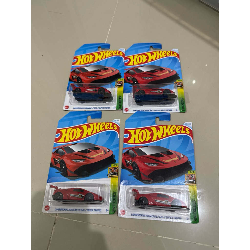 Lamborghini Super trofeo Merah