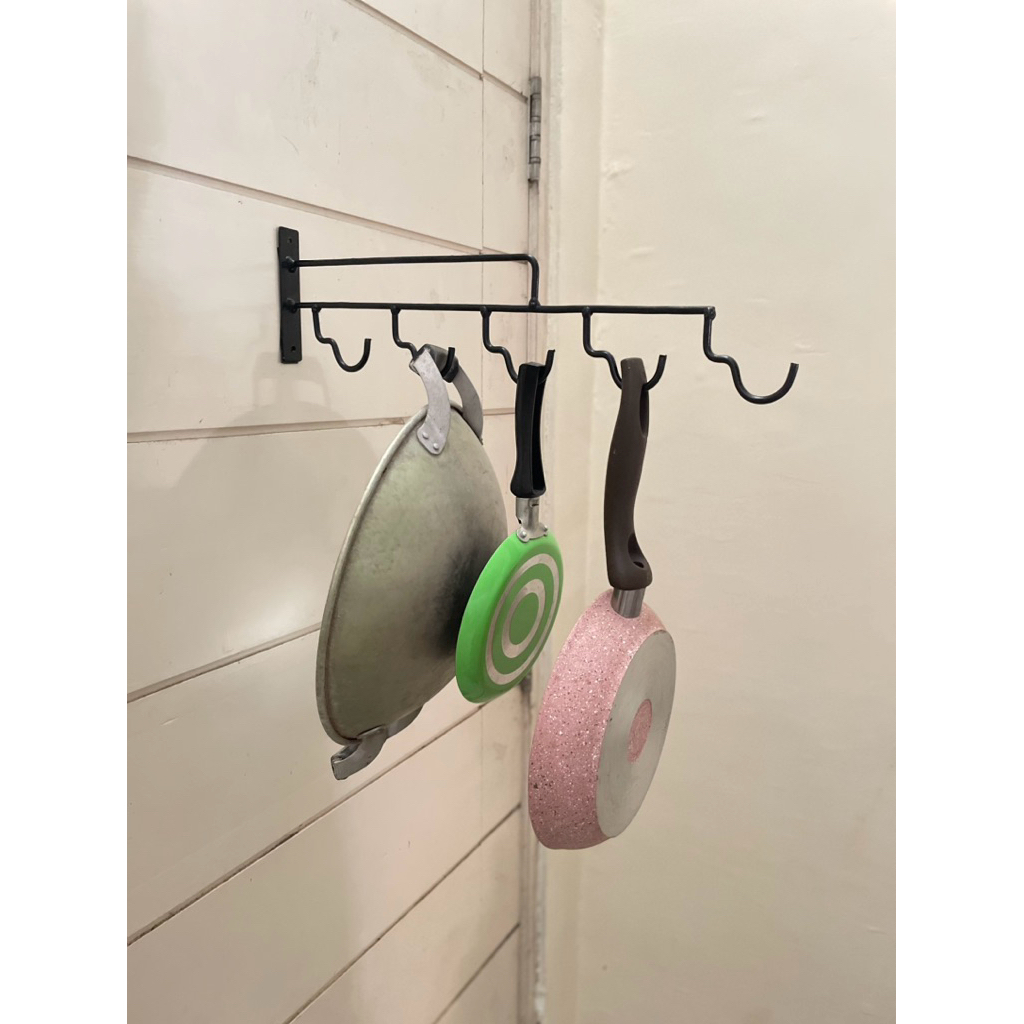 Rak gantungan panci/wajan tempel dinding