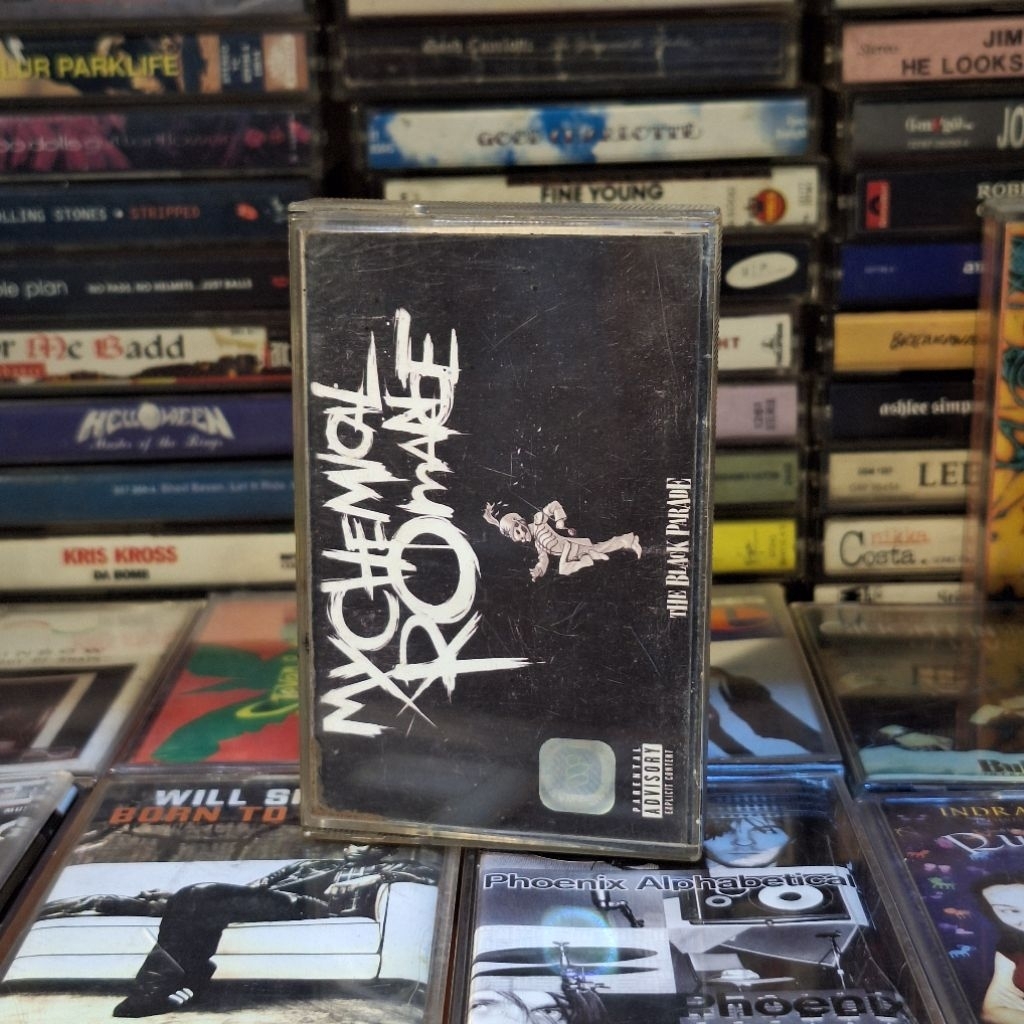 Kaset pita My Chemical Romance The Black Parade kondisi baik lengkap poster rare langka jadul antik 