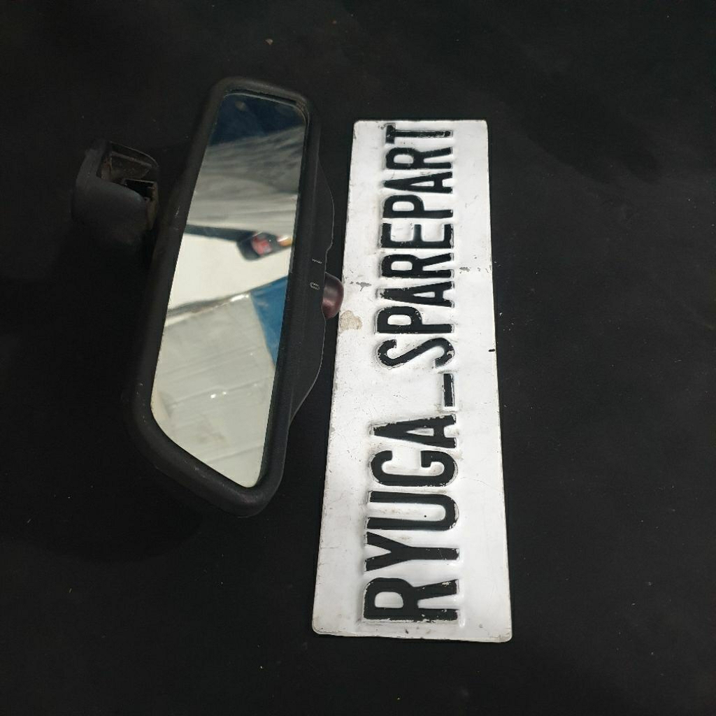 spion tengah dalem original BMW E38 0110114