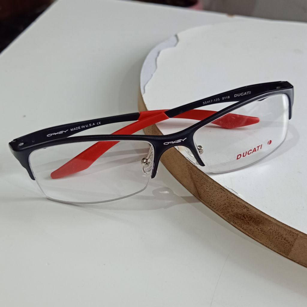 Kacamata Plus Baca Progresif Spesial Bluecromic ONEDRIVE By Domas Original