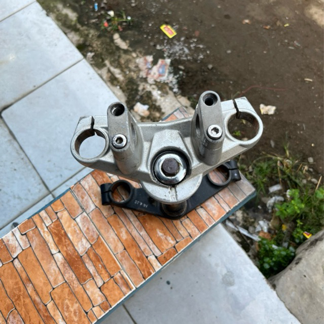 Segitiga Vixion New / T set Vixion New