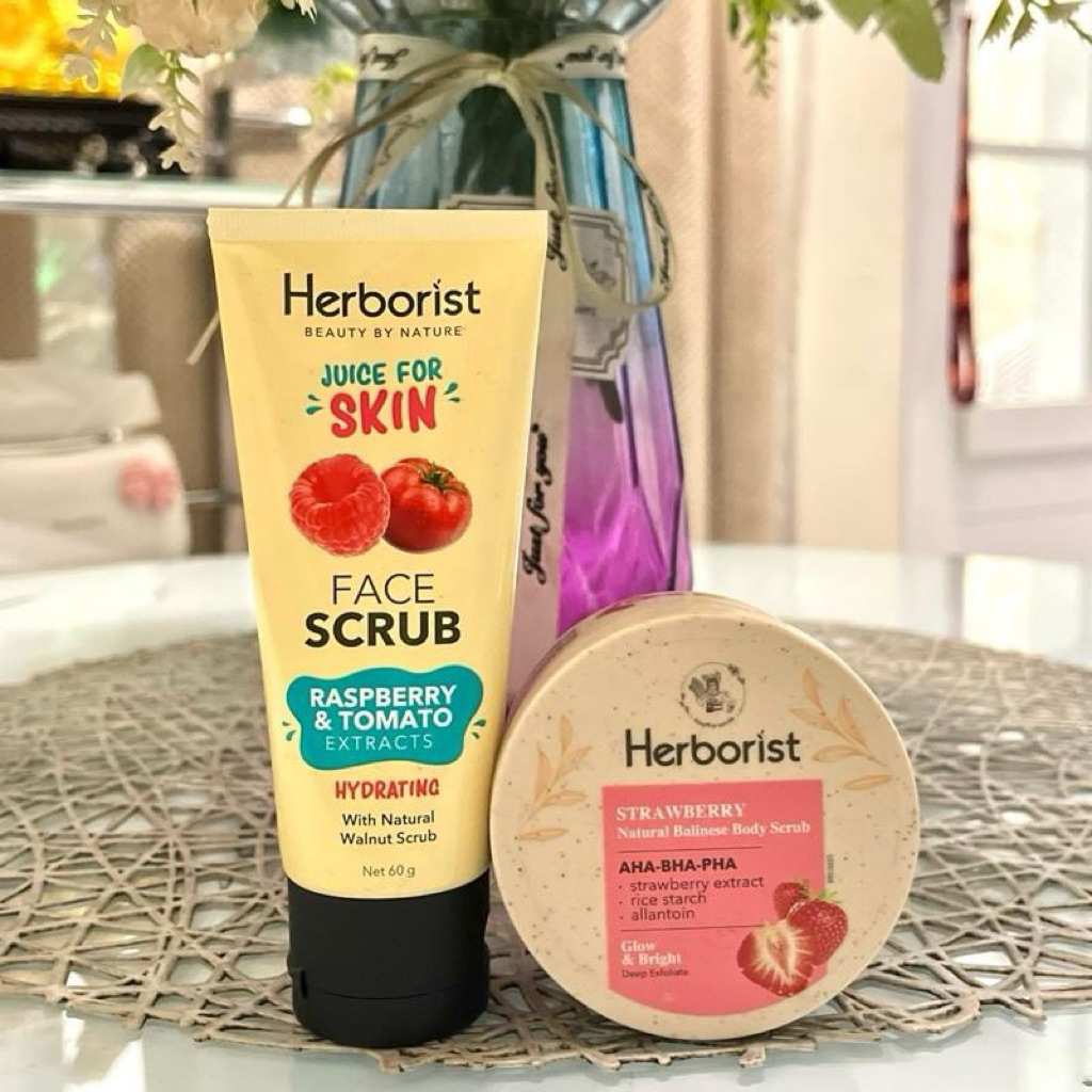 PAKET Herborist Face Scrub Raspberry&Tomato 60 gr + Herborist Strawberry Natural Balinese Body Scrub