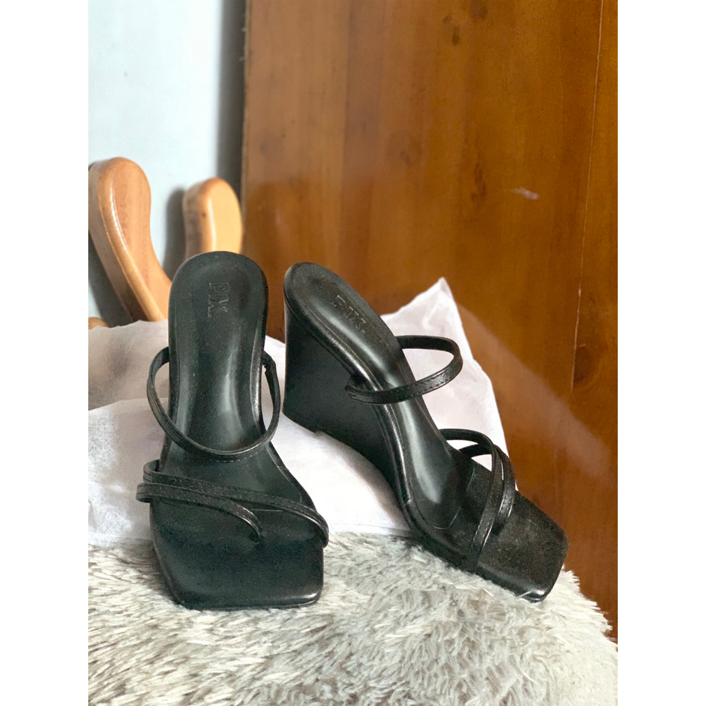 sandal wedges preloved