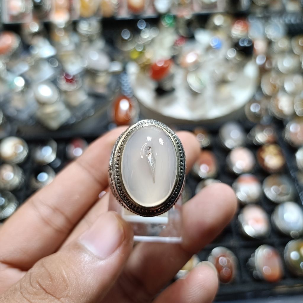 batu akik combong putih natural crystal