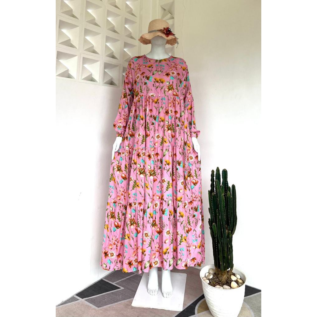 Raisa Dress