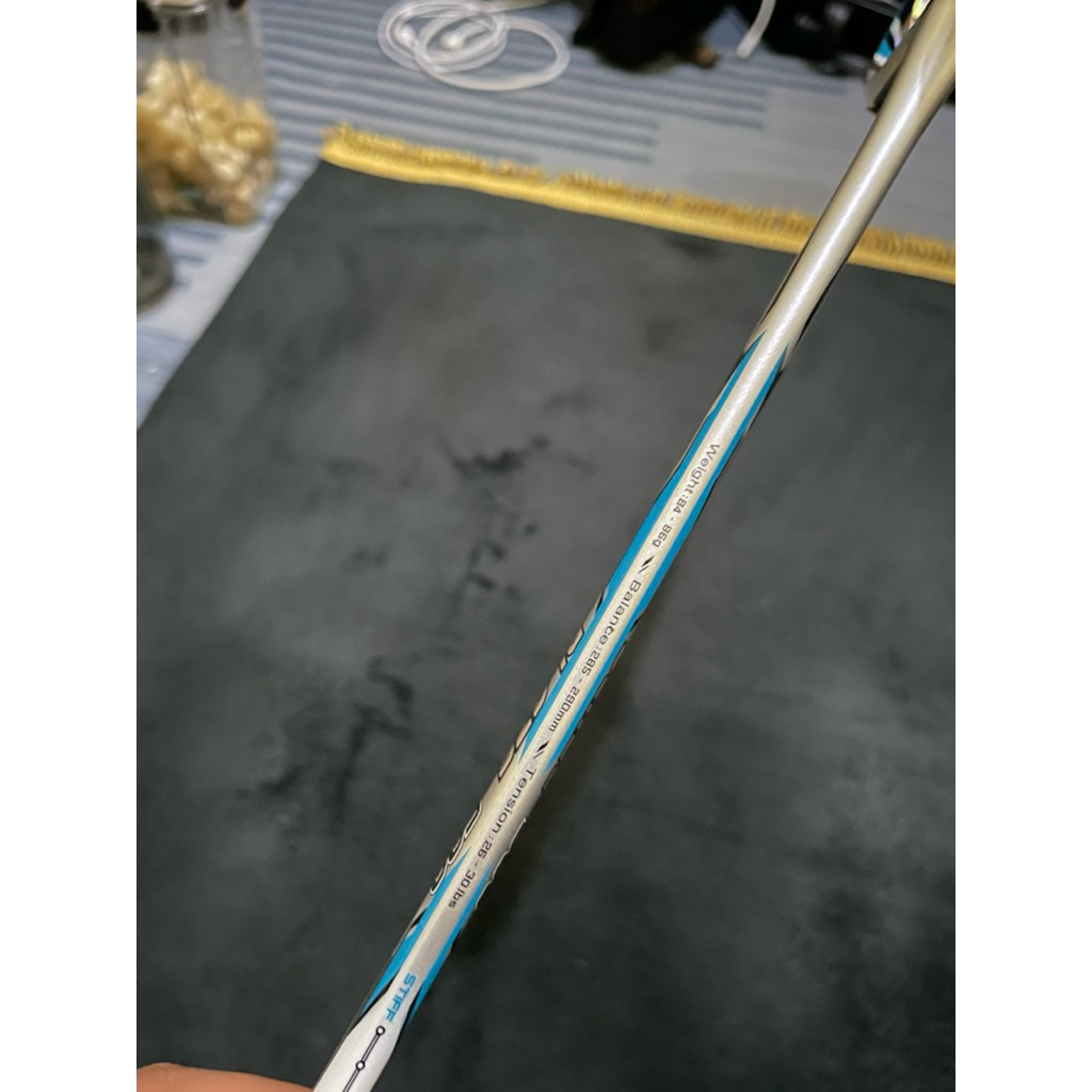 Raket Badminton RS Blaze 500 + senar BG 66 dan Tas