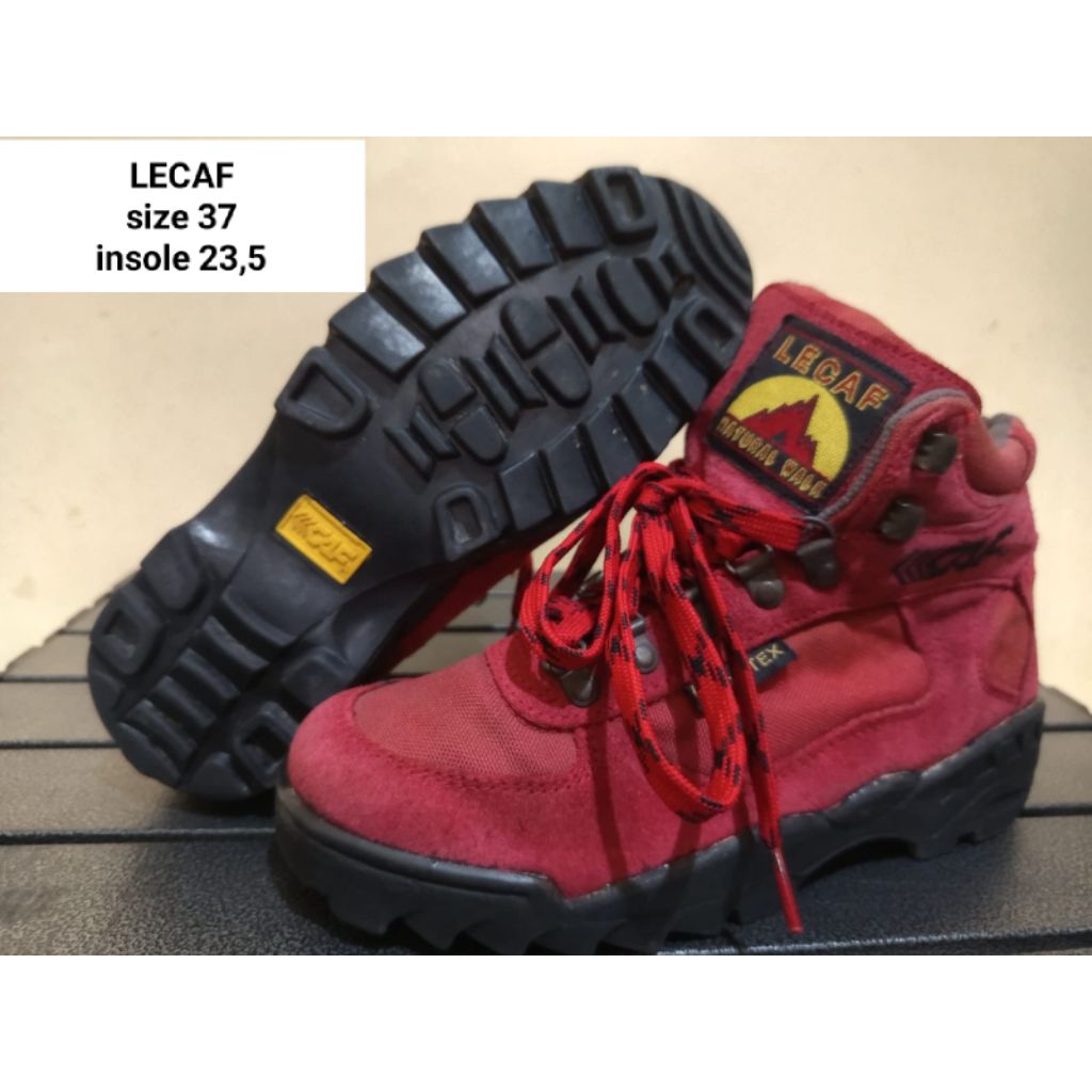 sepatu outdoor thrifting