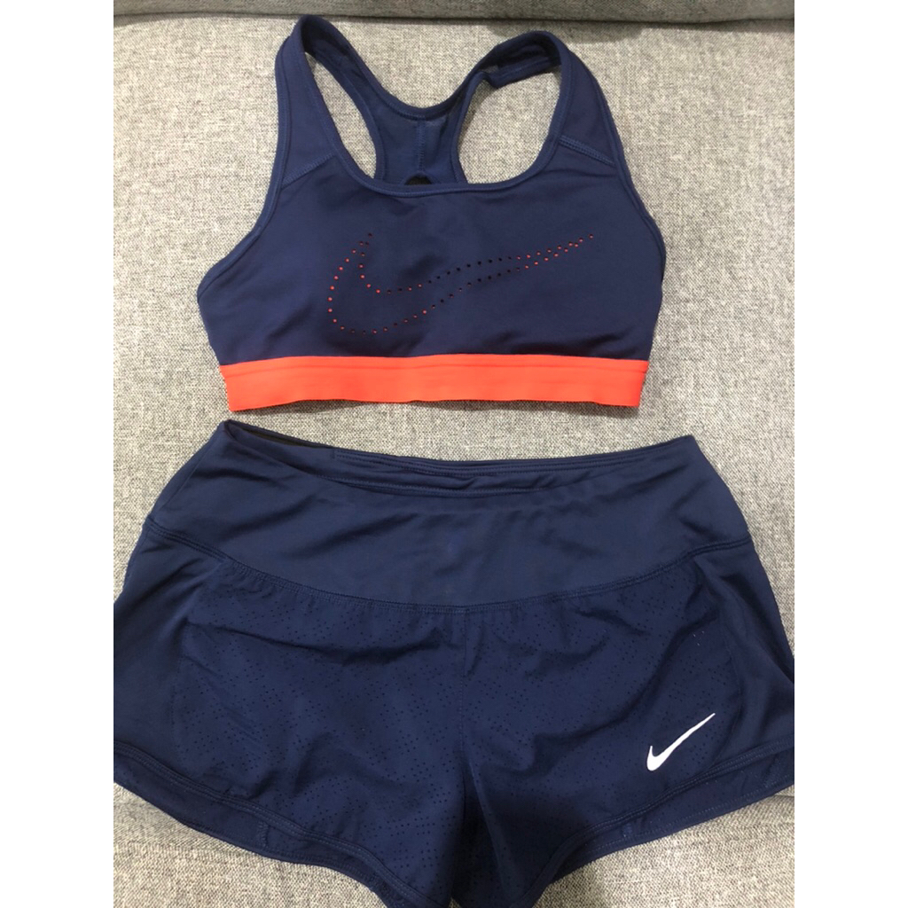 preloved Set Nike 100% ORIGINAL MONEY BACK GUARANTEE sport bra + short 80% Good condition
