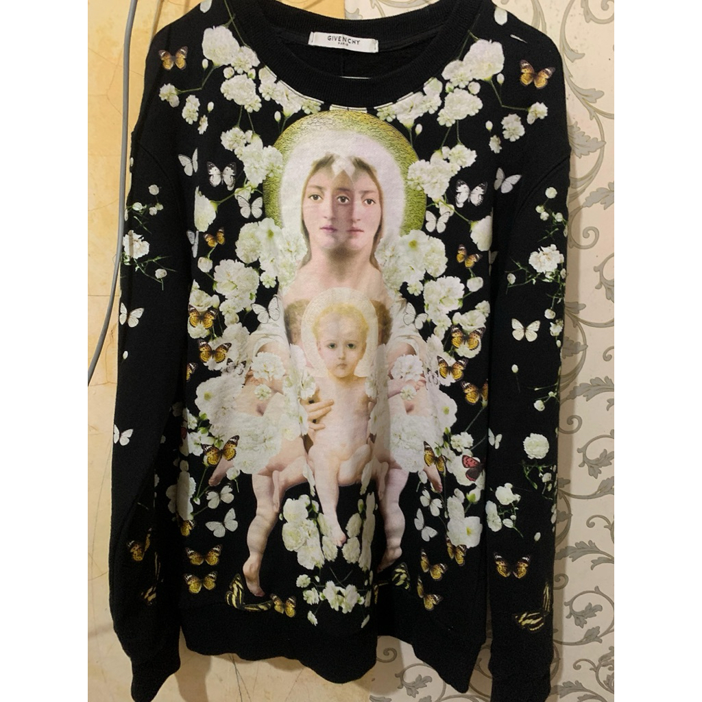GIVENCHY CREWNECK MADDONA