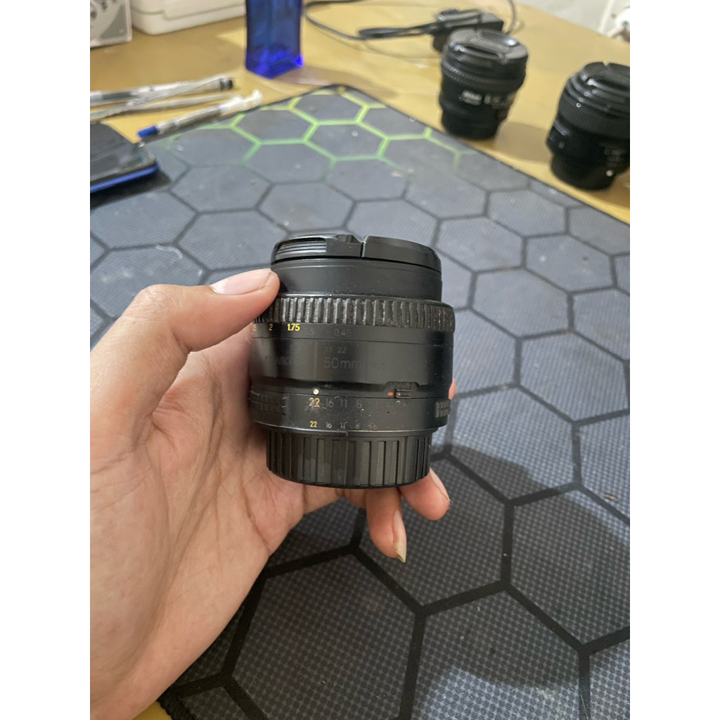 Lensa Nikon 50mm f1.8 d Second
