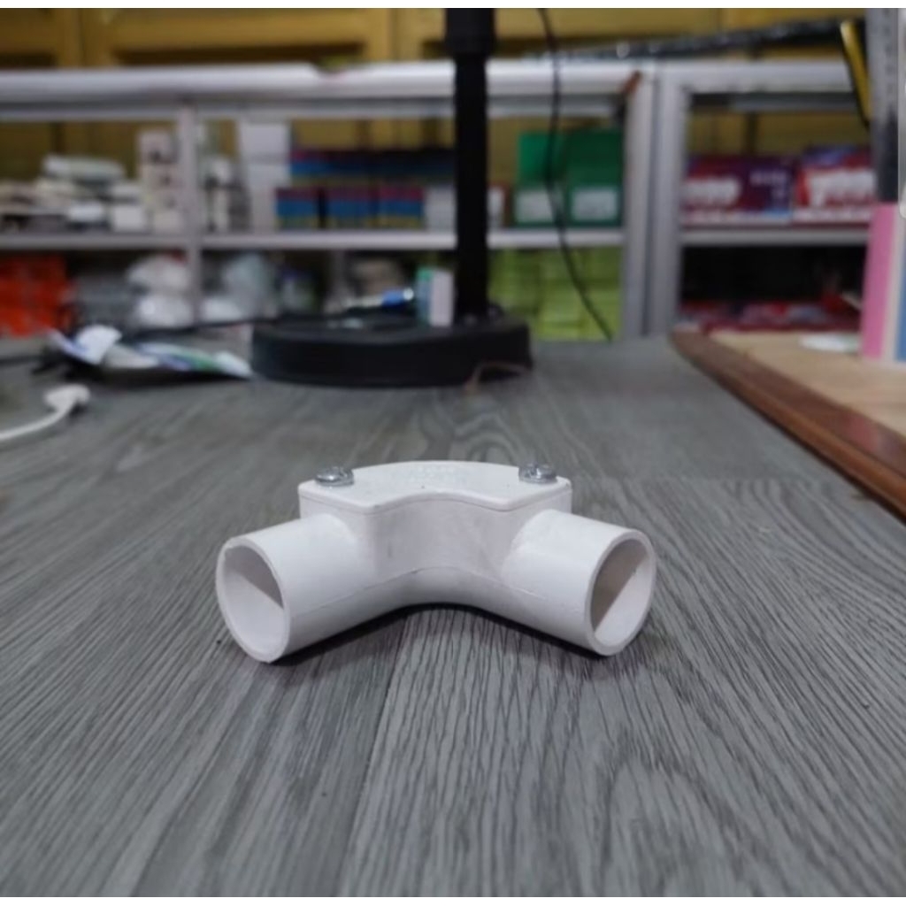 Elbow Pipa Conduit 20mm Boss Putih