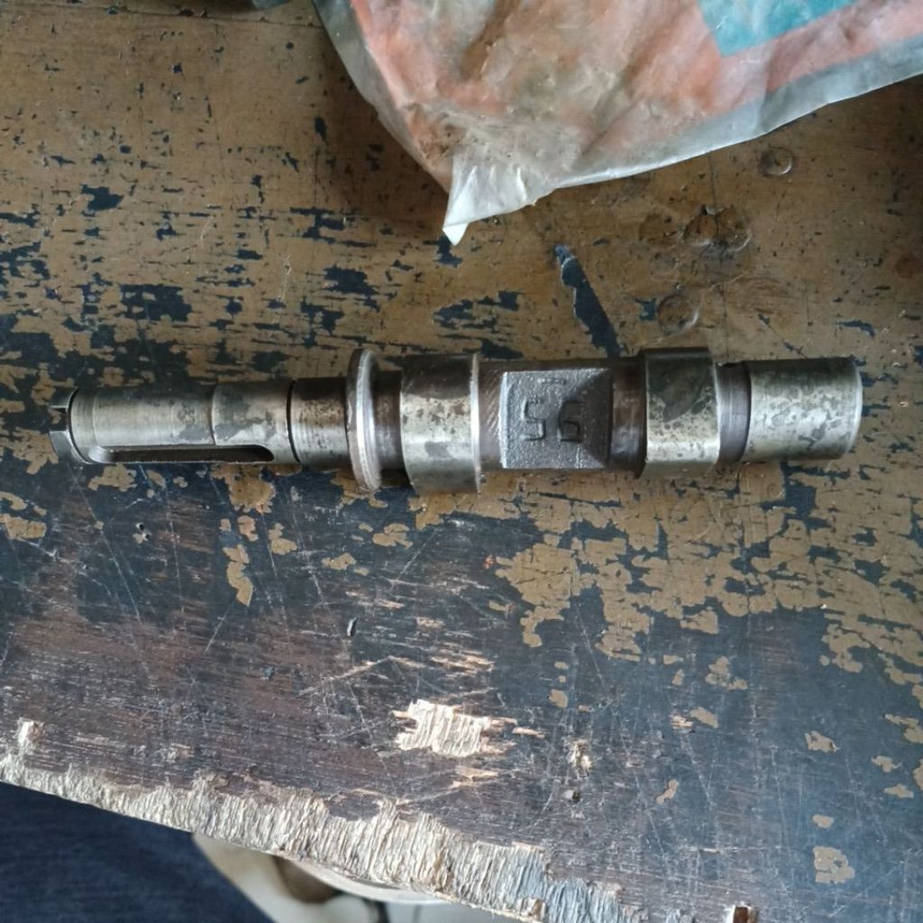 CAMSHAFT KUBOTA KND 105 NOK AS KUBOTA KND105 MESIN PENGGERAK GENERATOR