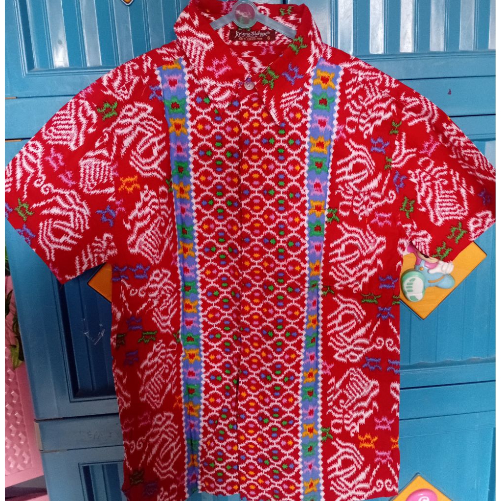 Preloved kemeja batik  anak krisna wahyu ukuran 8