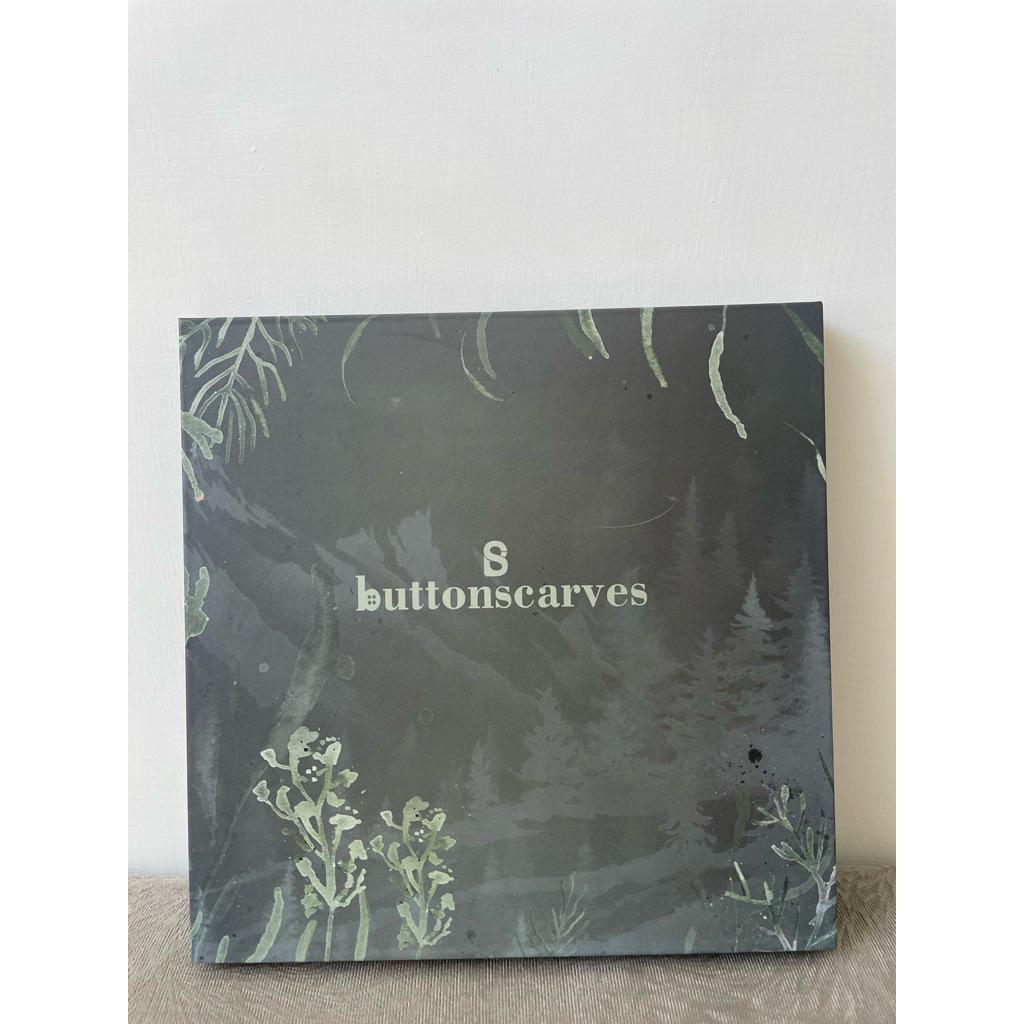 buttonscarves box twilight