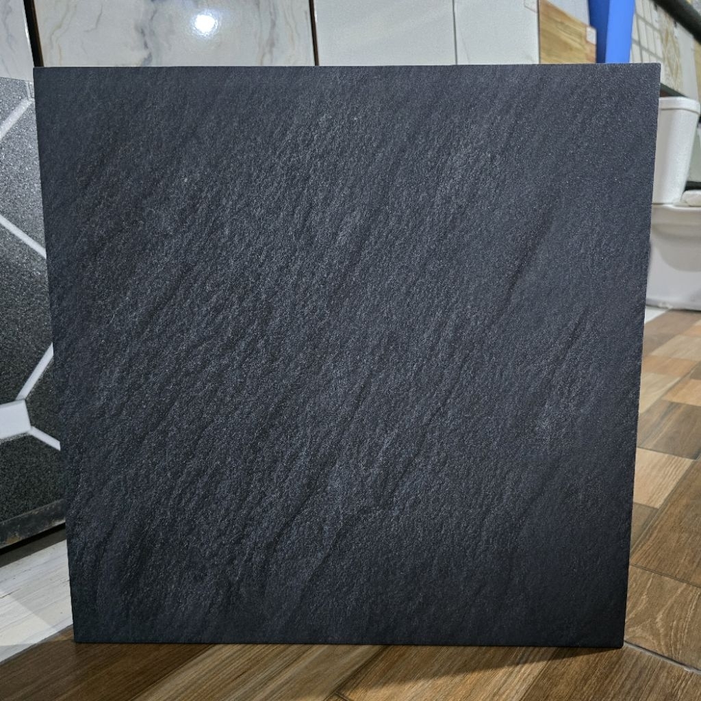 Keramik Kasar Lantai Teras / Garasi 50x50 ADONIS HITAM