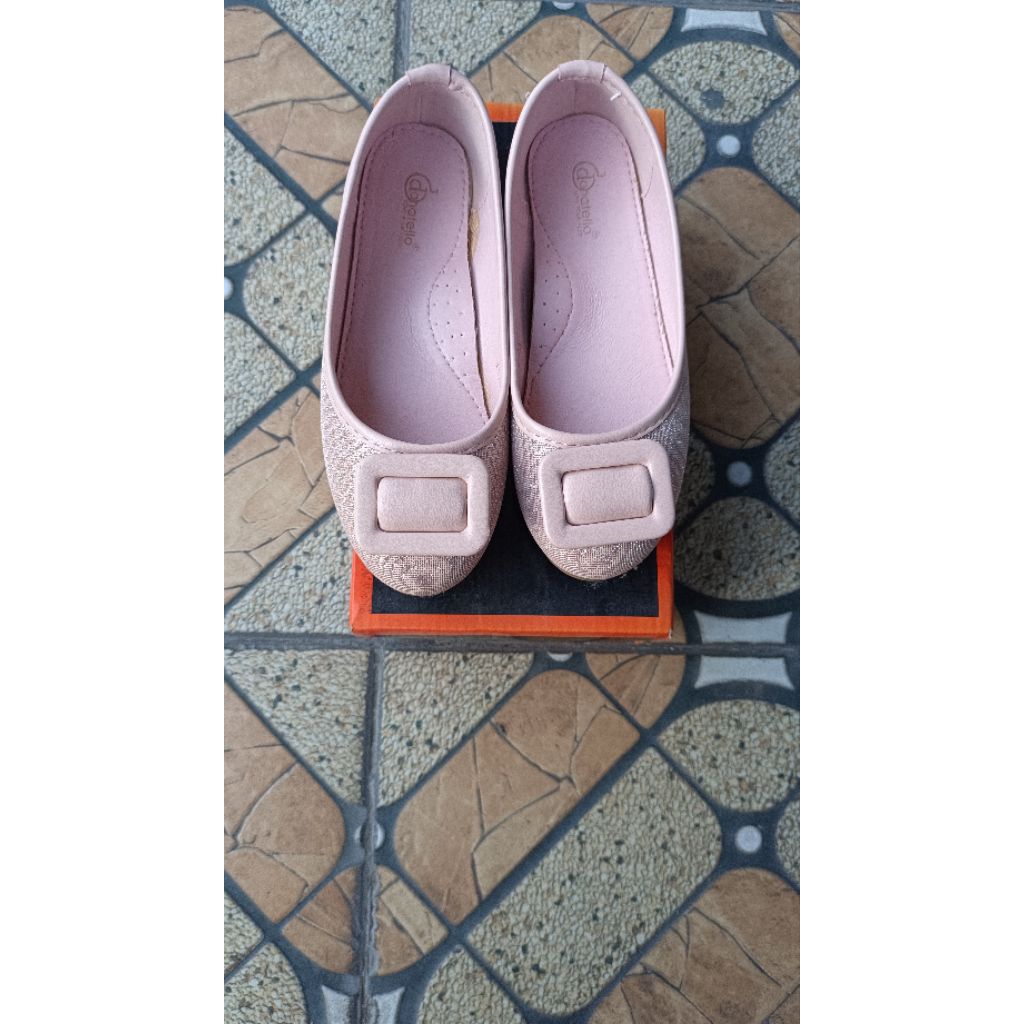 preloved sepatu anak perempuan by donatello