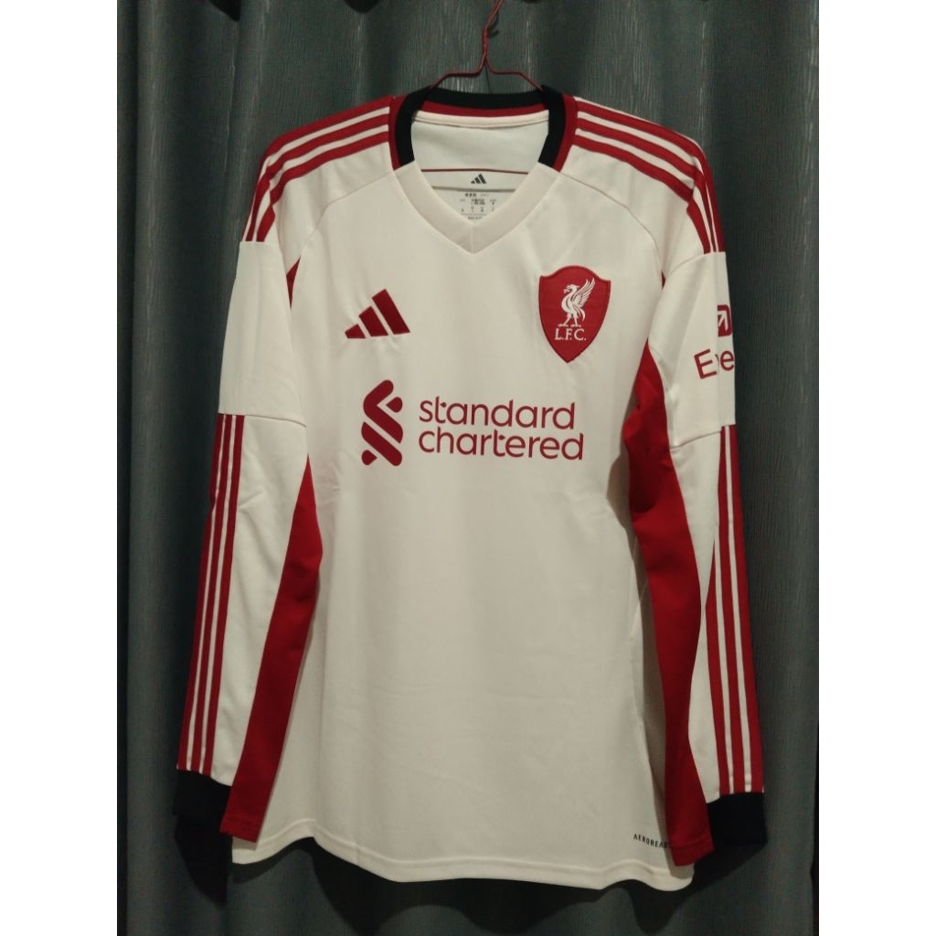 Liverpool Away 25/26 size M LS BNWT