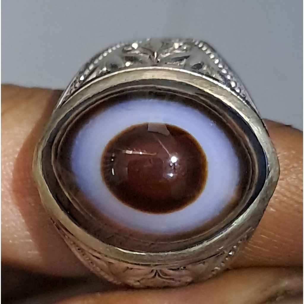 batu mata dewa puser bumi