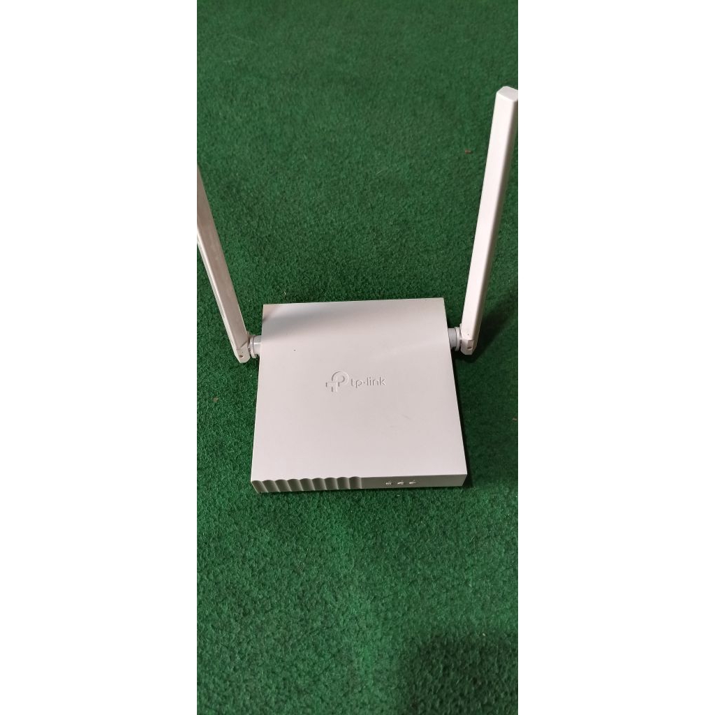Router TP-Link Model TL-WR820N 300 Mbps Bekas Migrasi