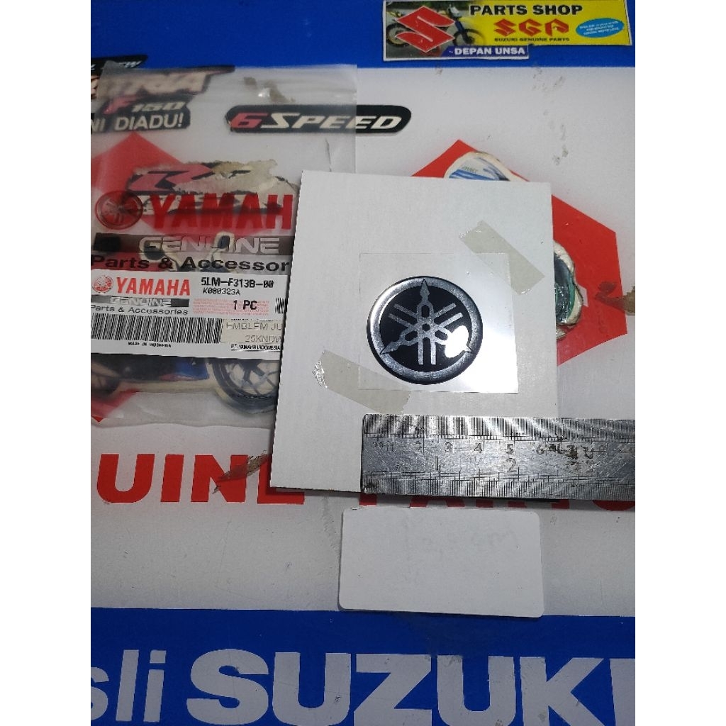 Emblem Logo Yamaha Panel Dasi Depan Jupiter Old Asli Yamaha Genuine Parts 5LM-F313B-00