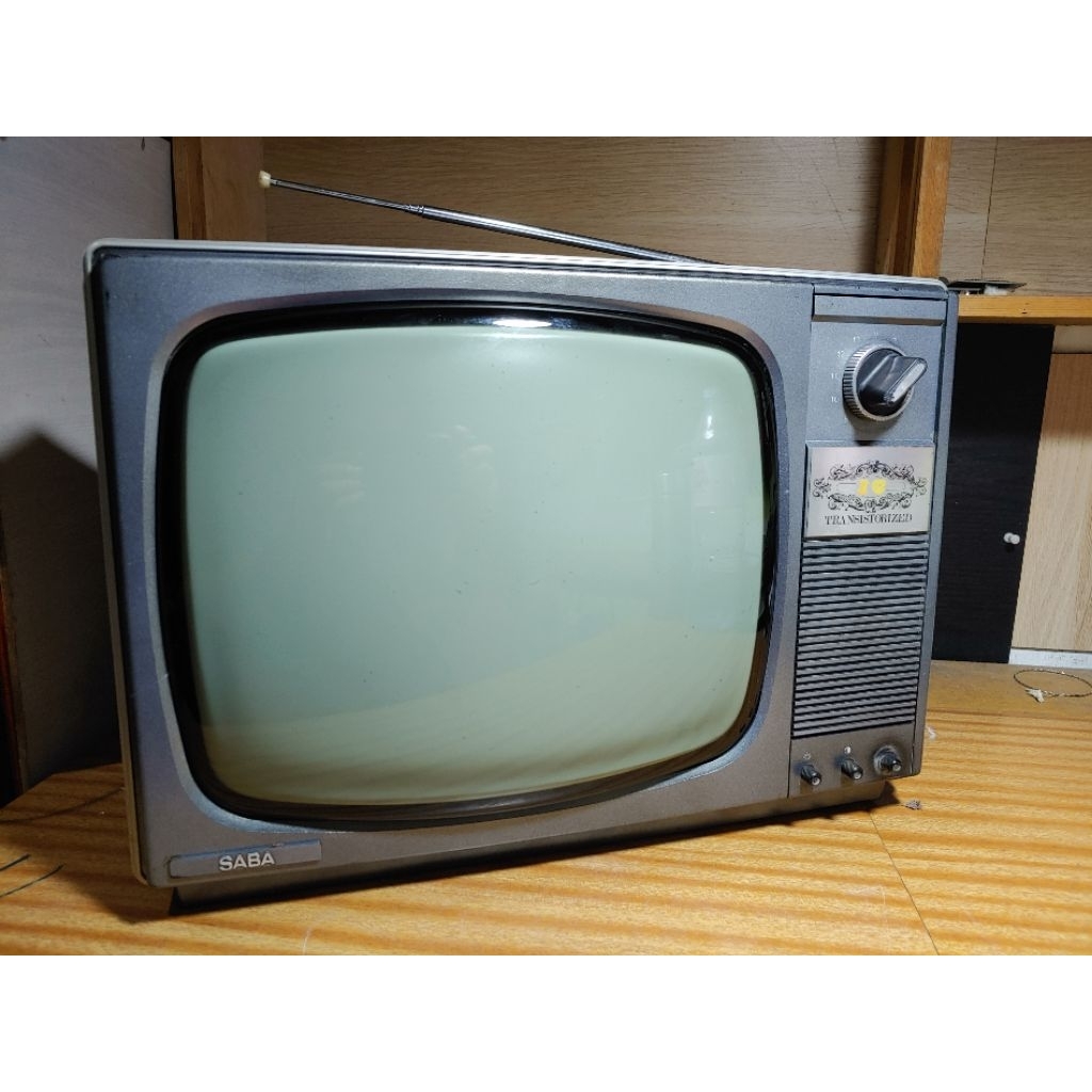 Tv Jadul Vintage SABA 14 inch