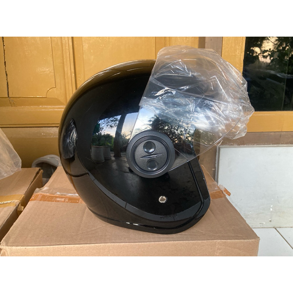 HELM SCOOPY HITAM