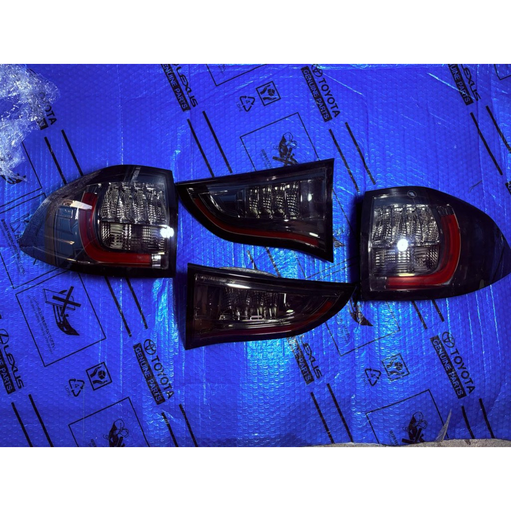 Stoplamp lampu belakang mitsubishi pajero 2011 variasi