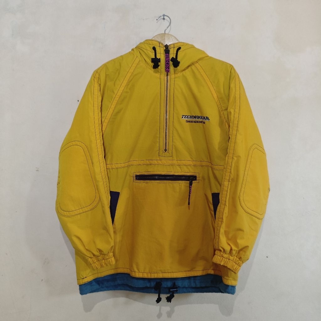 outdoor/snowboard jacket cagoule descente vintage