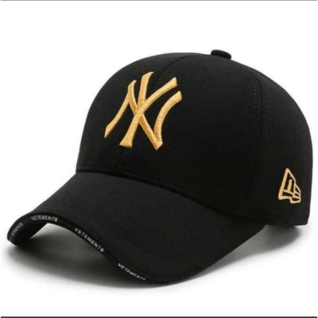 Topi Baseball Hitam New Era Logo NY Emas Kolaborasi Vetements Desain Sporty