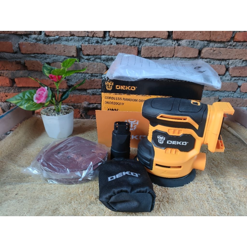 DEKO cordless orbital sander LXT