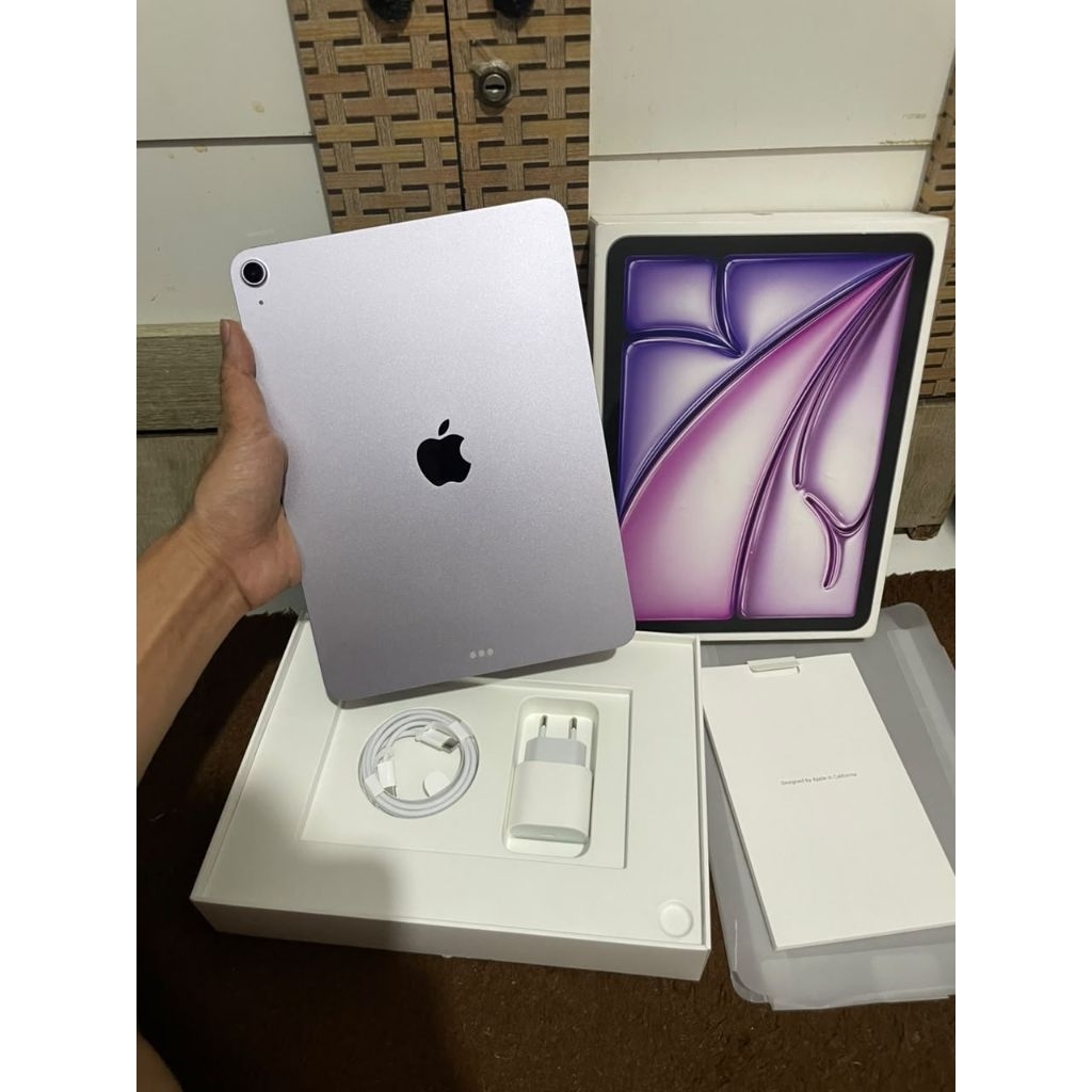 Apple iPad Air M3 11 inch 256GB Wifi Only Second Mulus Fullset Like New Original Murah