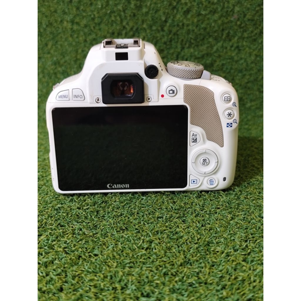 CANON DSLR 100D LENSA KIT