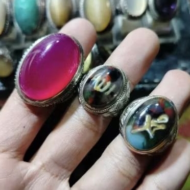Batu motif unik