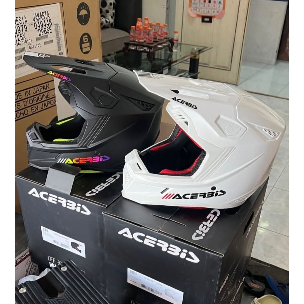helm acerbis whoops