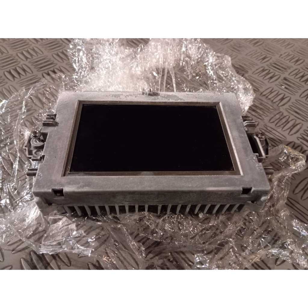3002 TD Navigator display Mercy E300