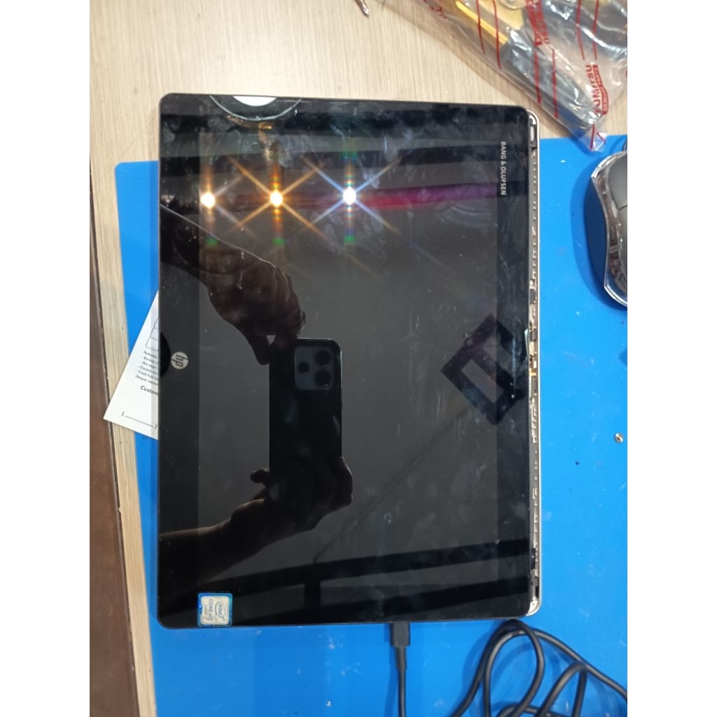 layar lcd LED tablet laptop 2in1 hp elite x2 1012 G1 copotan bekas normal