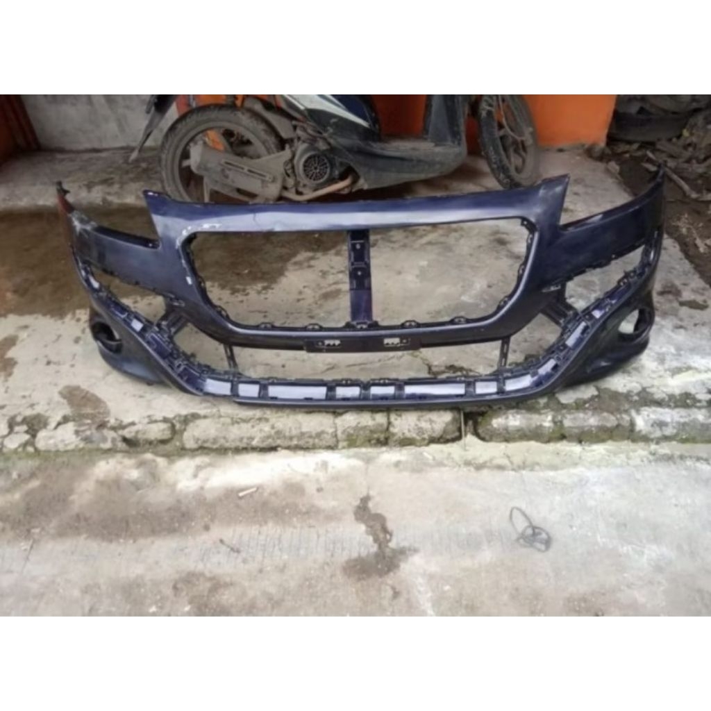Bemper depan ertiga dereza