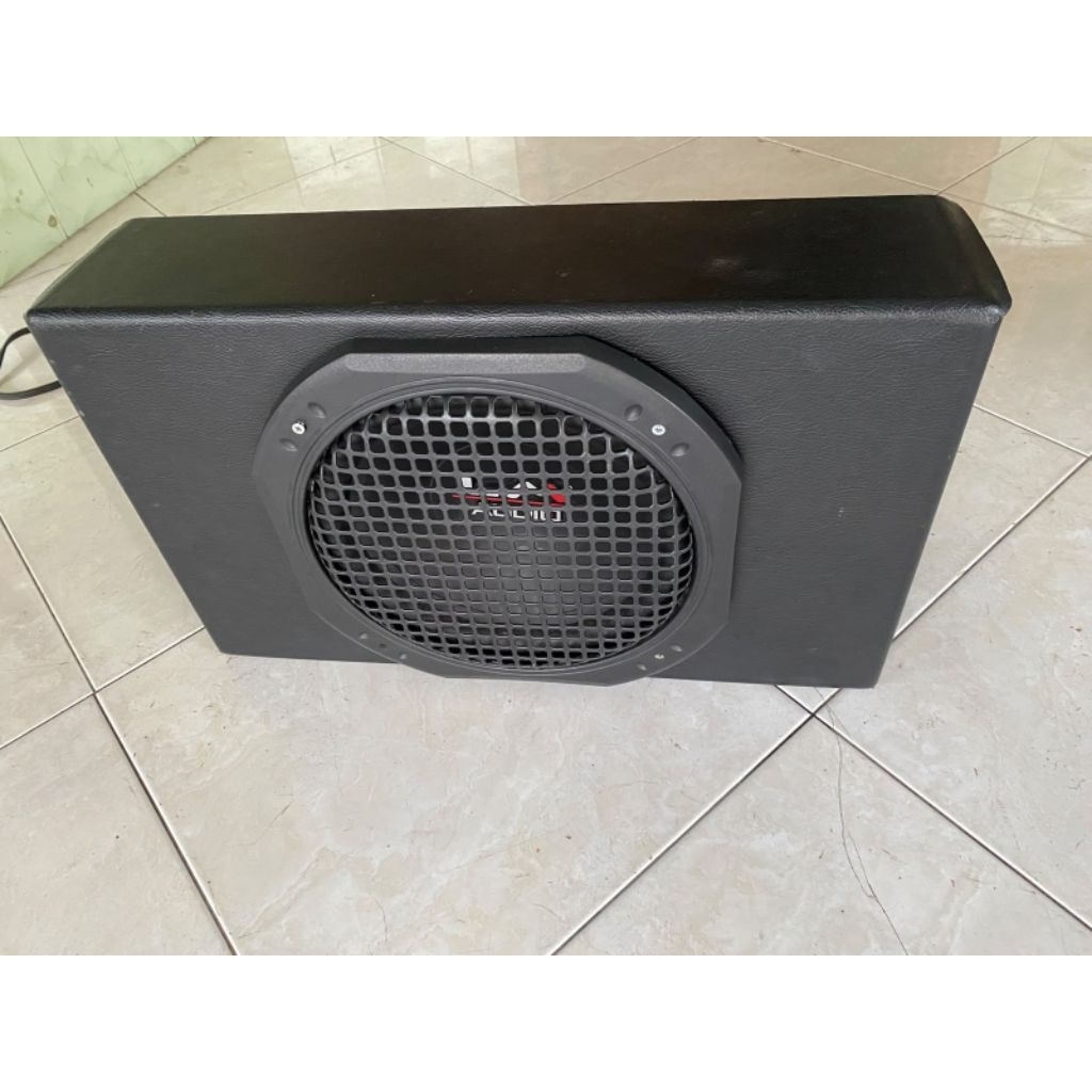 paket subwoofer LM Audio dan box subwoofer mobil