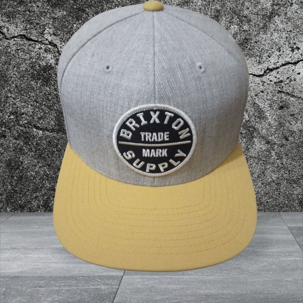 topi brixton