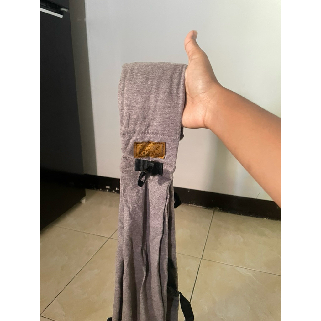 preloved gendongan ssc cuddle me