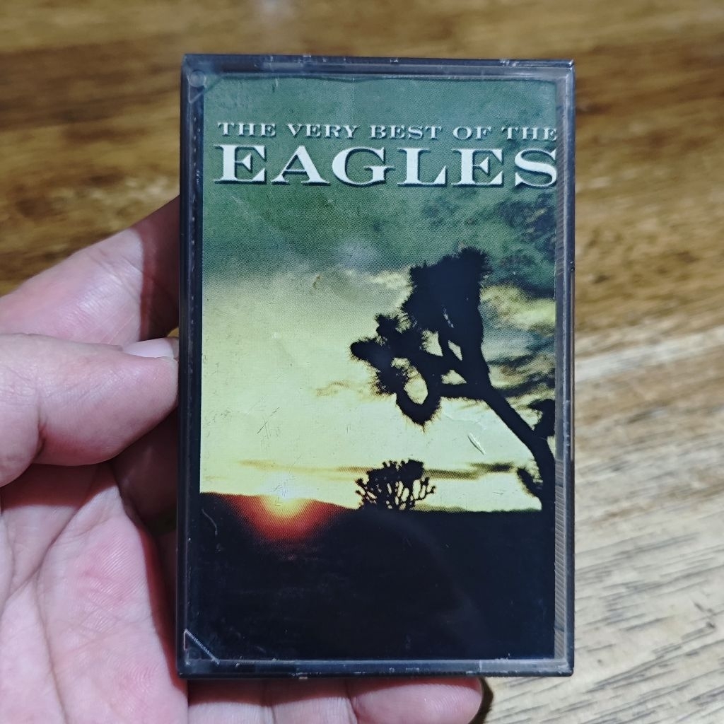 kaset the very best of THE EAGLES