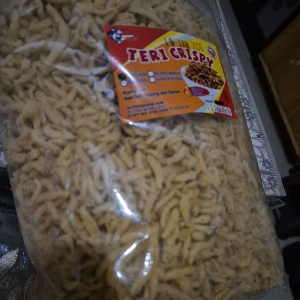 Cemilan Jagung Cheetos Twis Corn 200g - Renyah, Gurih, dan Pedas