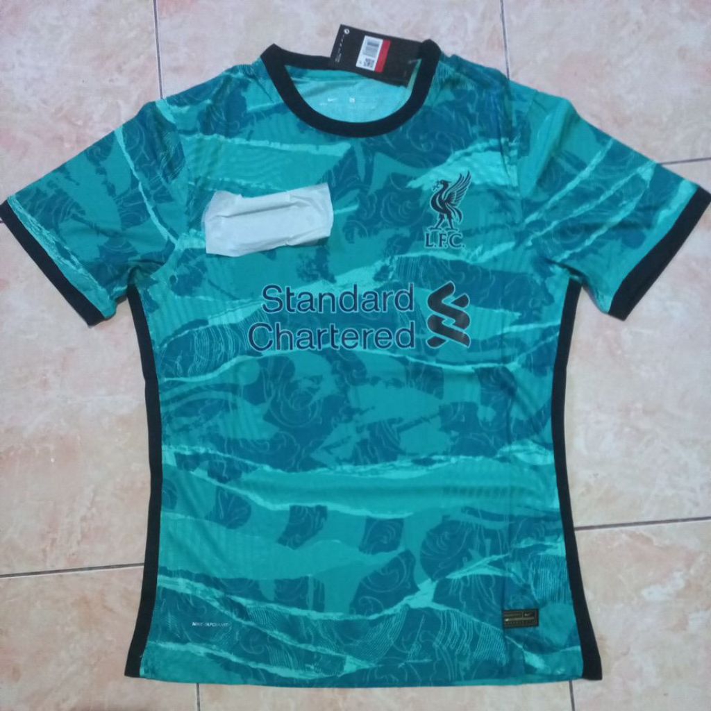 Jersey Liverpool Away Player Issue