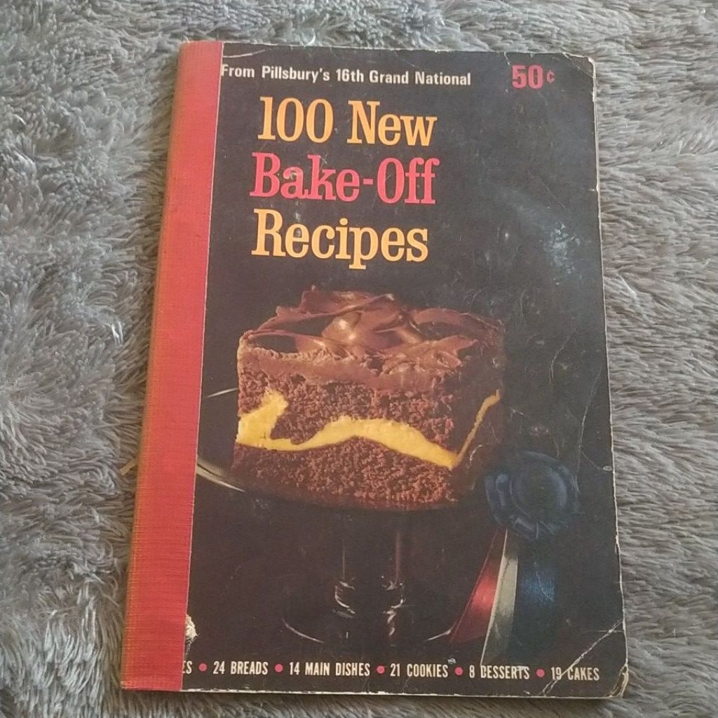 Buku masakan 100 New Bake - Off Recipes