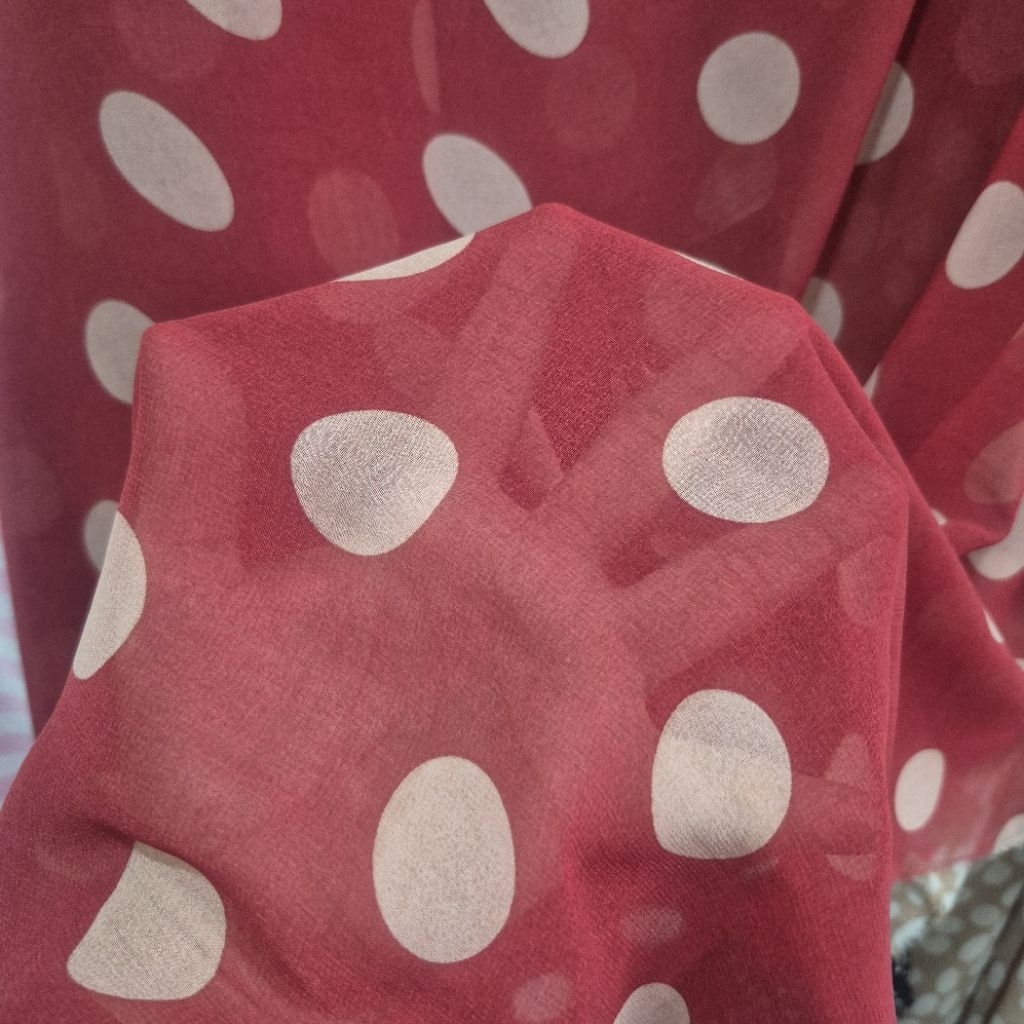 kain sifon motif-kain sifon motif polkadot-kain chiffon motif polkadot premium