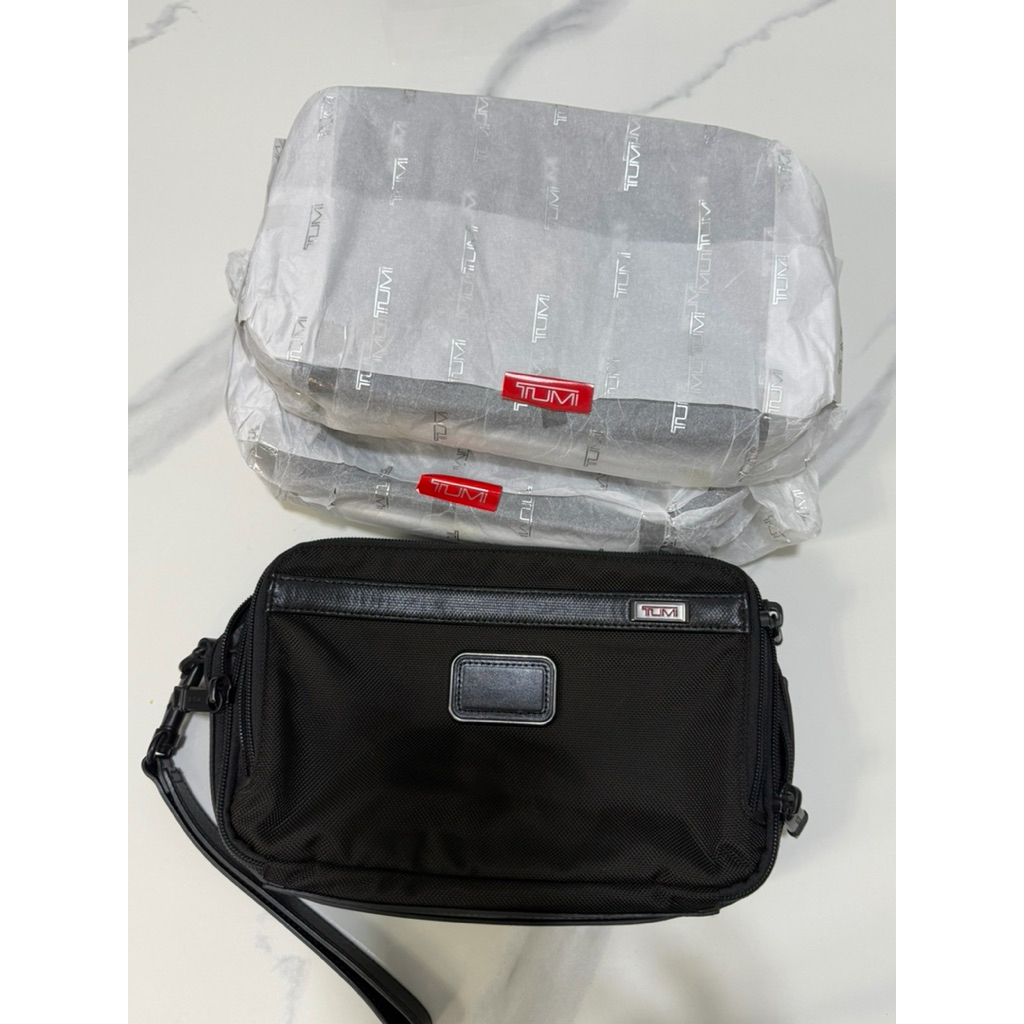 clutch Tumi Original second beli di store Paskal Bandung